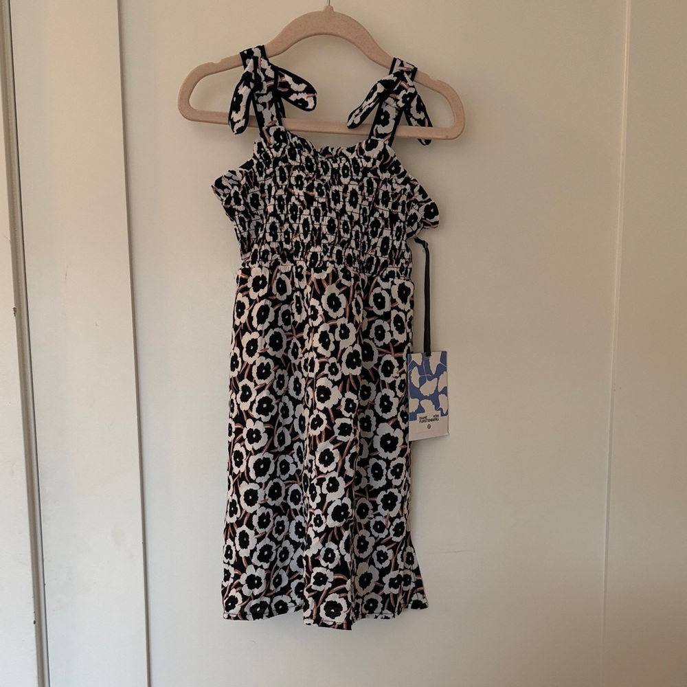 Diane Von Furstenberg Kids Dress with Black and White Floral Pattern